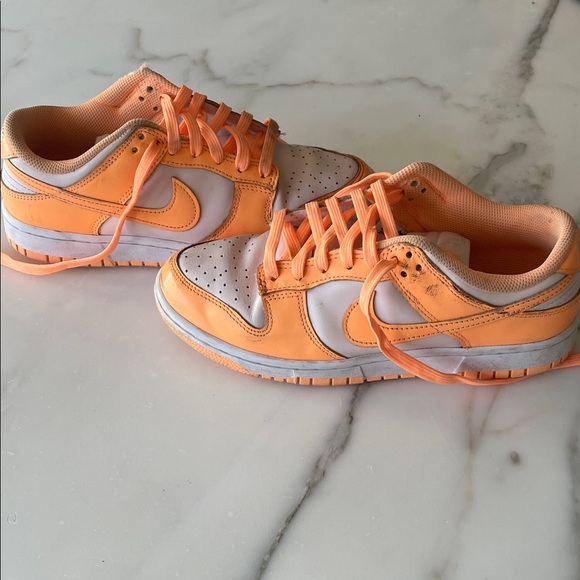 Women’s Nike Dunks- Peach Size 8 - Picture 1 of 8